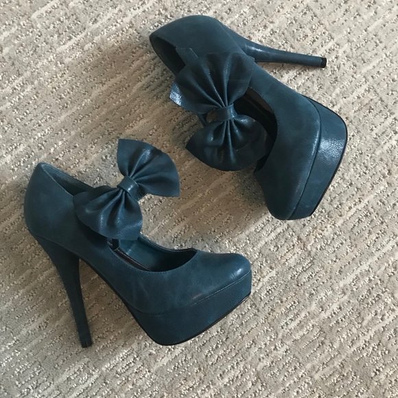 NWOB Faded Teal Stiletto Heels with Bows, Teal Platform Heels, Platform, 6 - Picture 1 of 11